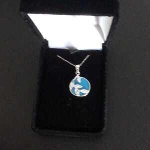 Elegant Silver and Blue Pendant Necklace
